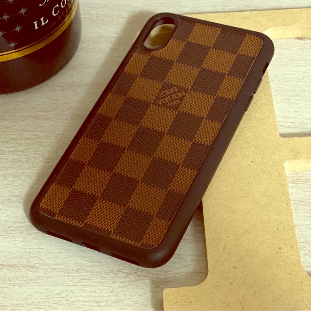 iPhone XS Max Case - Picture 2 of 3
